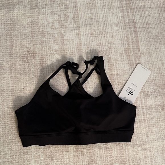 ALO Yoga Other - ALO Yoga Classic Black Sports Bra size M brand new